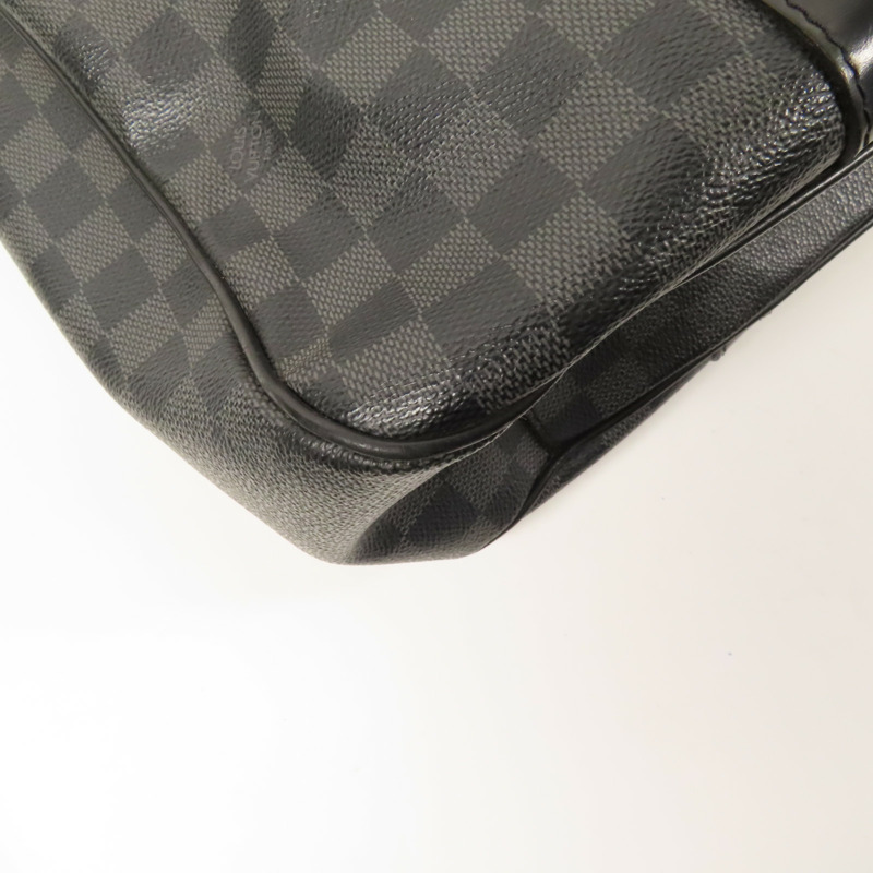 LOUIS VUITTON Damier Graphite Tadao MM銀扣手挽肩背兩用袋-13