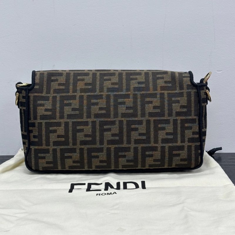 FENDI 老花金扣手提斜背法棍包26*17*5 98新配件塵袋-5