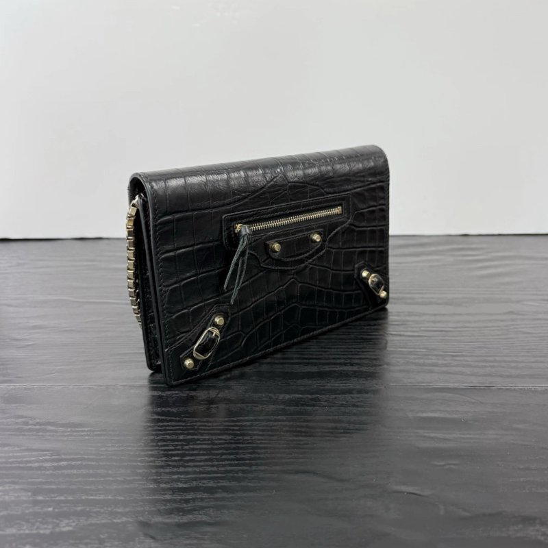 BALENCIAGA 黑金機車WOC肩背斜背包 21*13*3 99新配件塵袋-1
