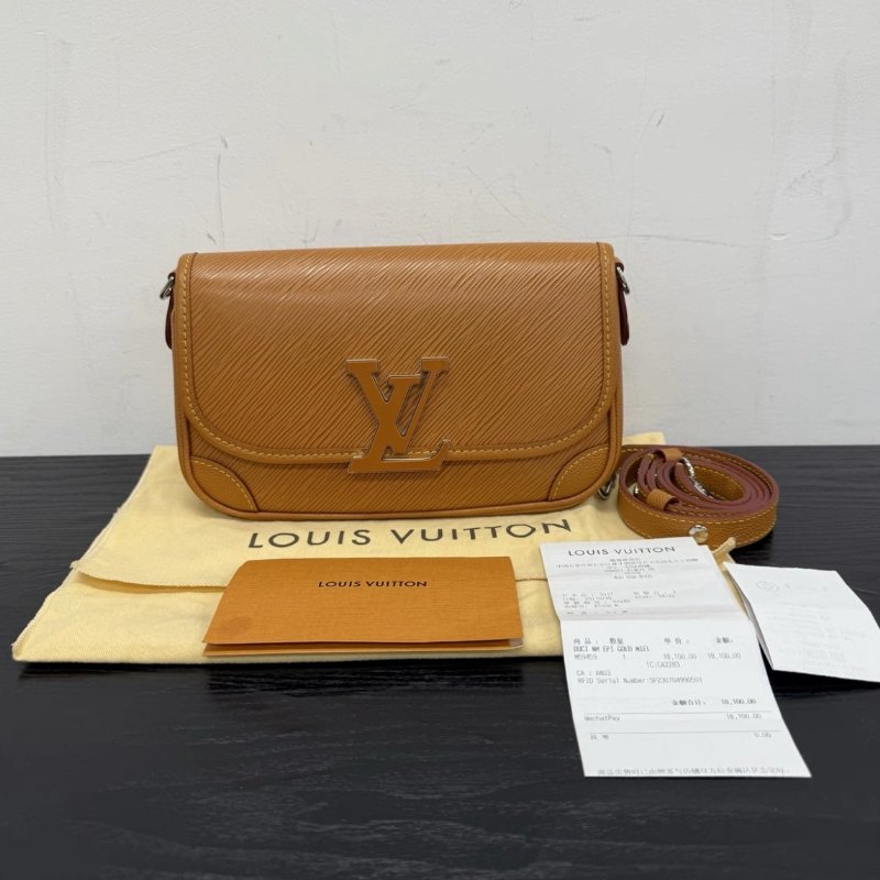 LV 焦糖色水波紋法棍肩背斜背包 芯片款 24.5*19.5*9 99新配件塵袋購證-0