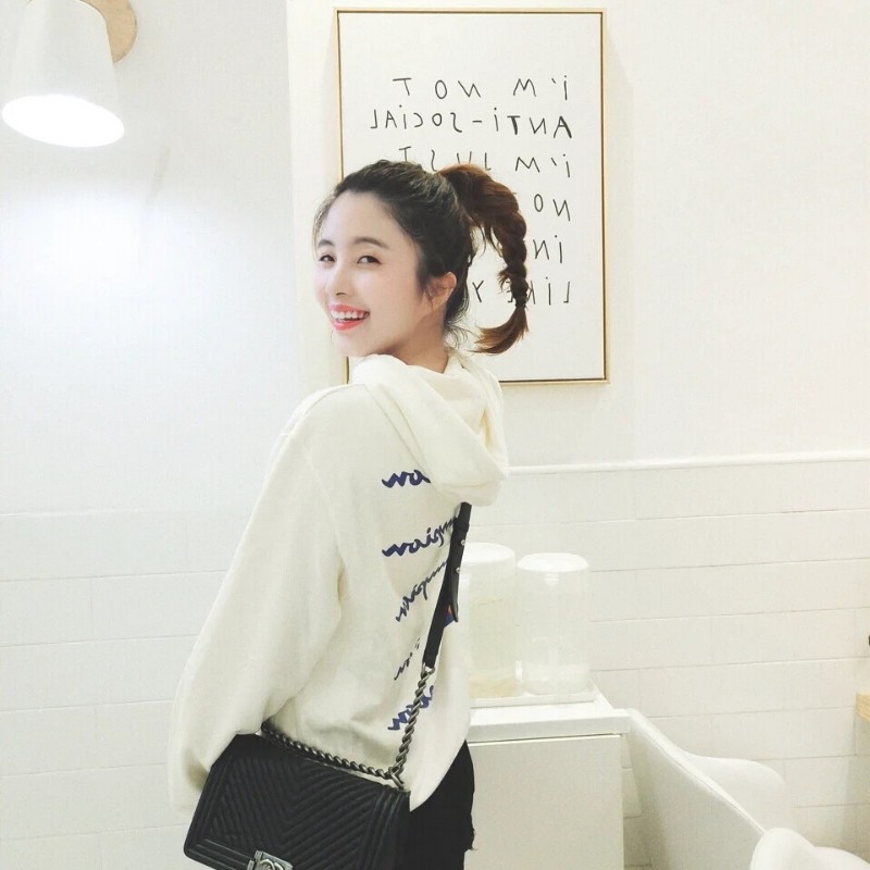 莉亞精品♡Chanel boy25炭灰銀釦-1