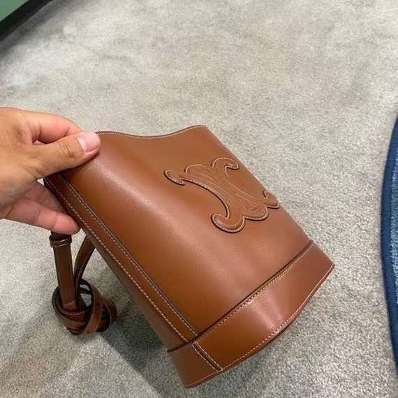 Celine焦糖色水桶包 尺寸：22*17*10cm-2