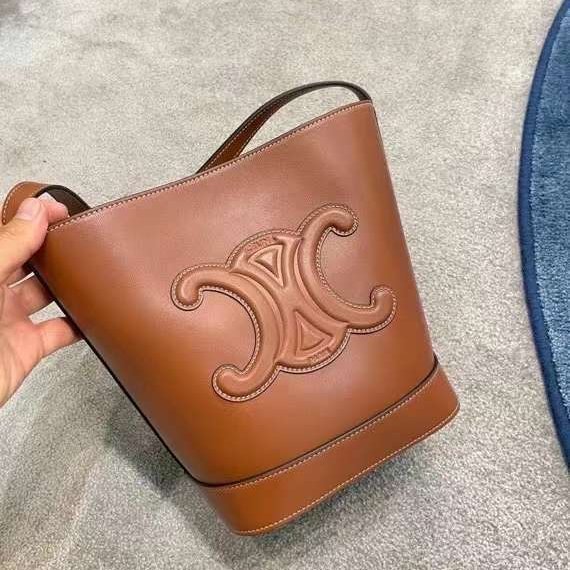 Celine焦糖色水桶包 尺寸：22*17*10cm-3