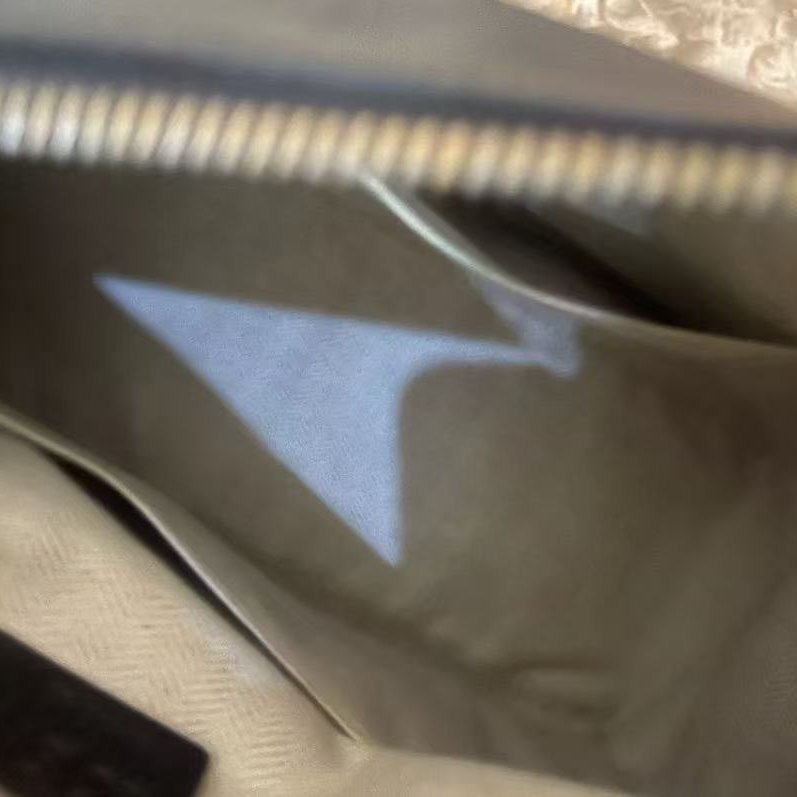 Loewe Puzzles黑色小號（圖中已售） (其他顏色尺寸歡迎私訊)-2