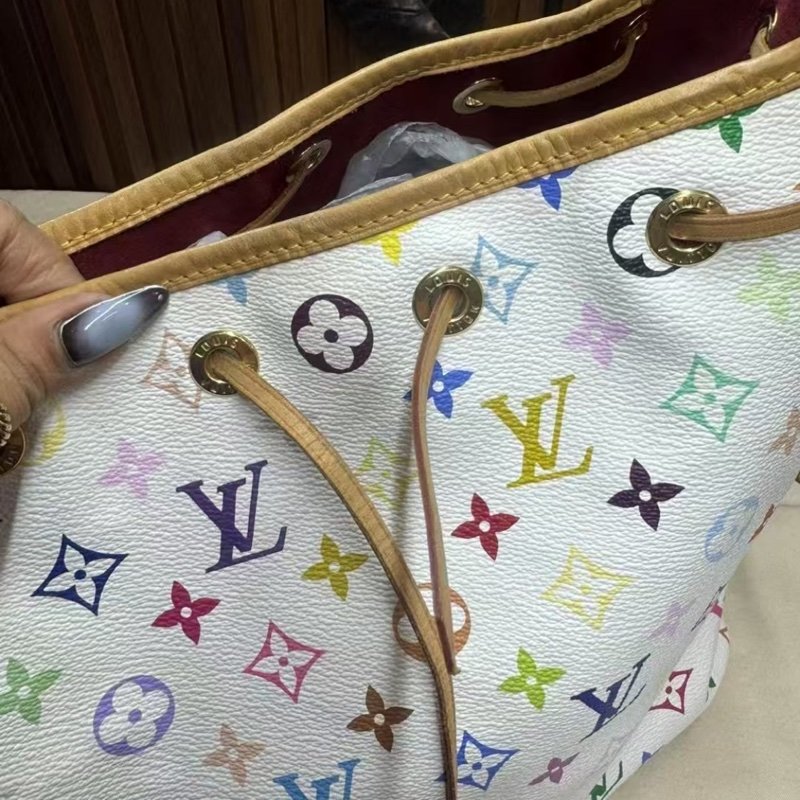 LV 白三彩水桶 很新-4