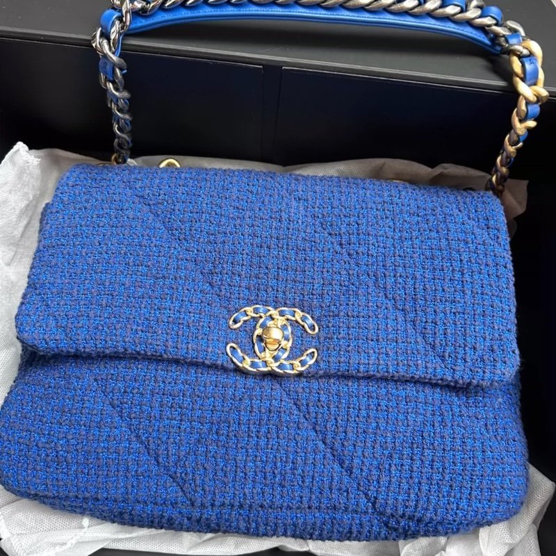 Chanel 19bag寶藍色 菱格鏈條包 31開 尺寸30×21×8.5cm,配件防塵袋,原盒子 98成新 誠可議-0