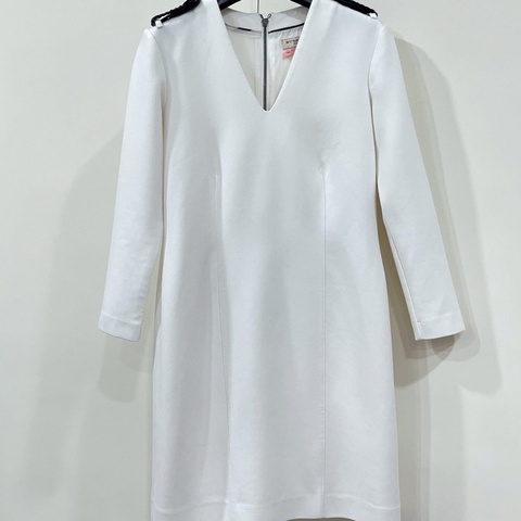 BURBERRY 倫敦 白色小牛皮編織肩章V 領