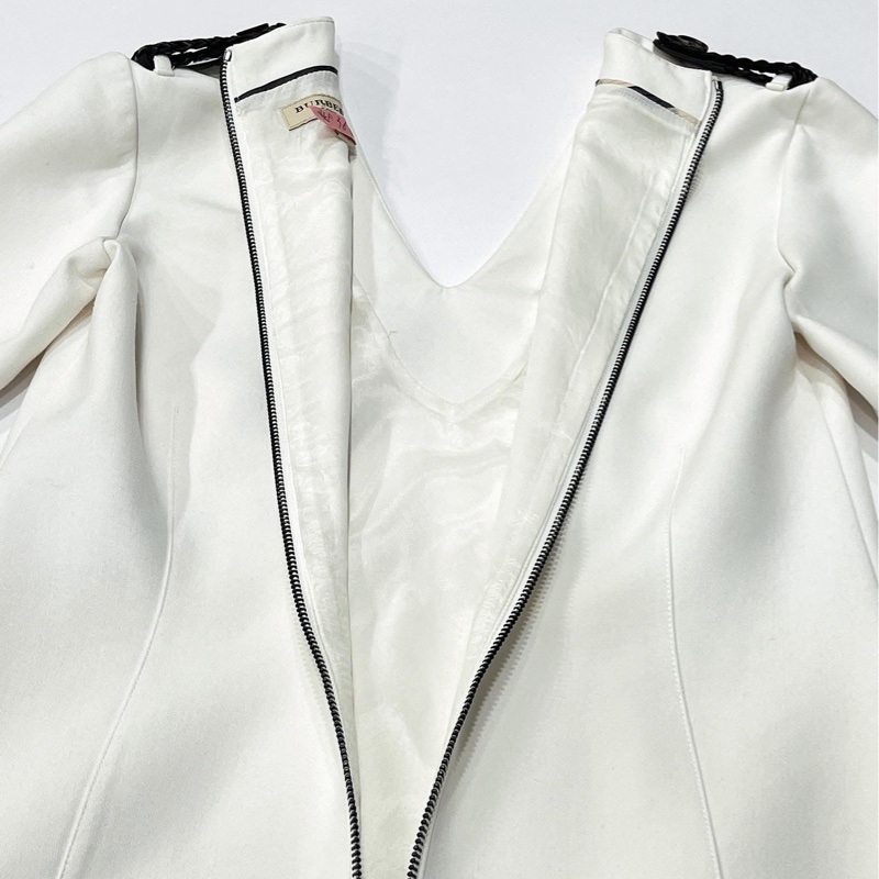 BURBERRY  倫敦 小牛皮編織肩扣V領洋裝-7