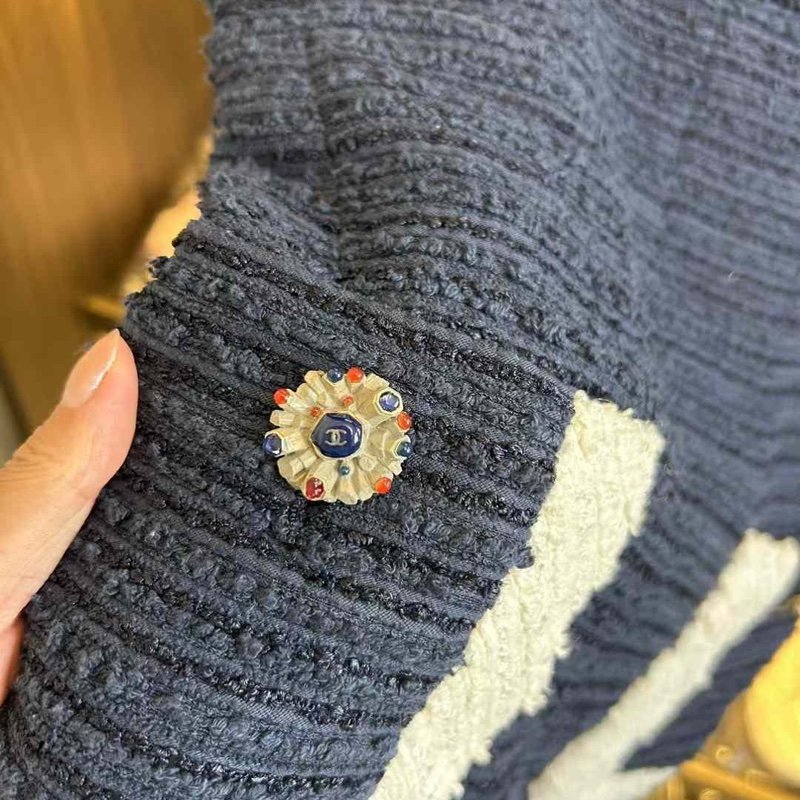 Chanel 秀款連身裙+外套 原價近三十萬 尺寸34碼 全智賢同款 非常新 誠可議-6