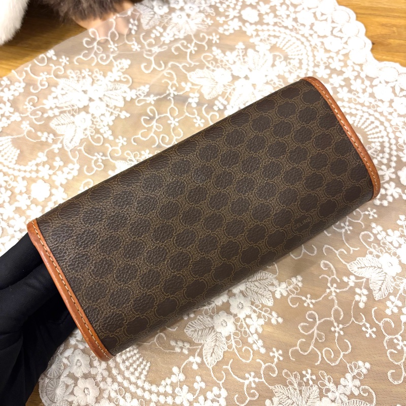 Celine Macadam Pouch 啡色凱旋門圓筒形腋下包 斜揹袋 送肩帶-6