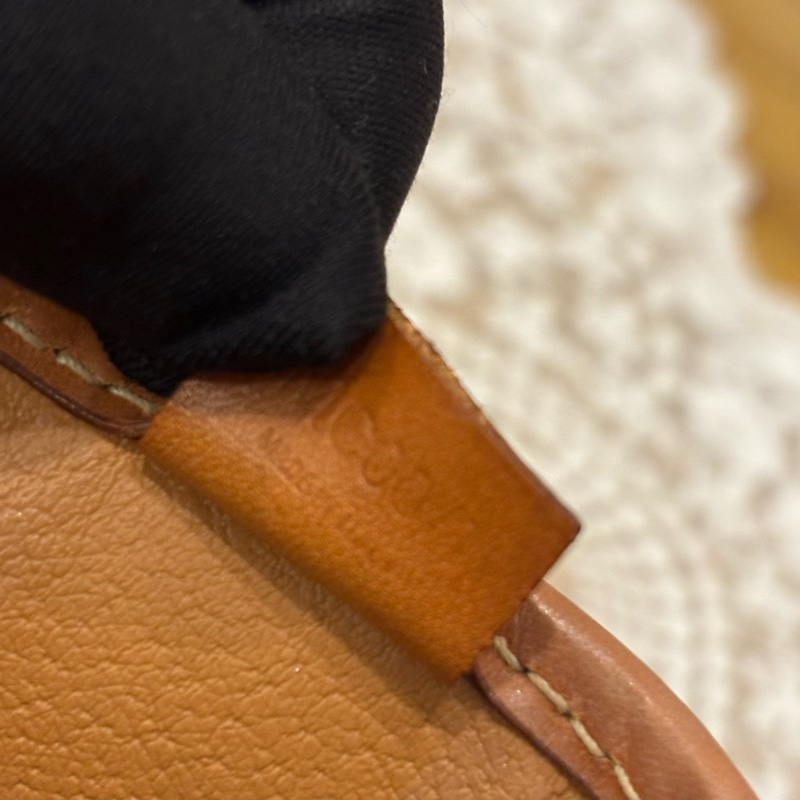 Celine Macadam Pouch 啡色凱旋門圓筒形腋下包 斜揹袋 送肩帶-16
