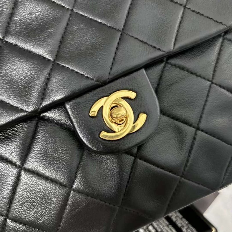 Chanel 羊皮方胖子20cm 卡標塵袋齊全 經典款值得擁有-1
