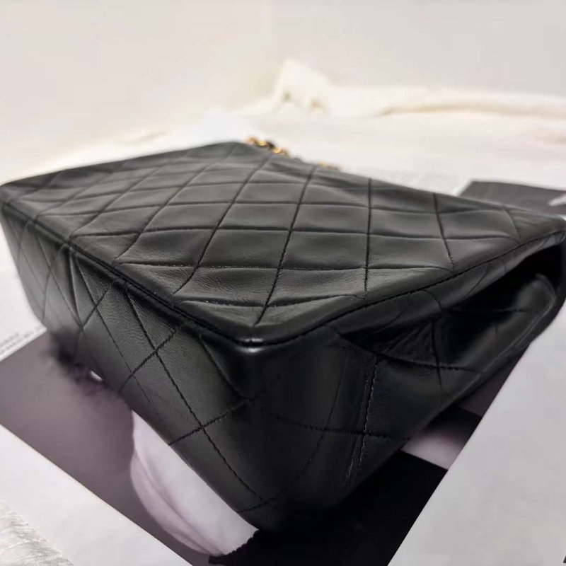 Chanel 羊皮方胖子20cm 卡標塵袋齊全 經典款值得擁有-5