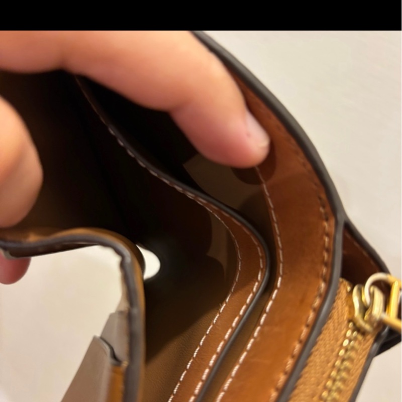 Tory Burch 棕色短夾-4