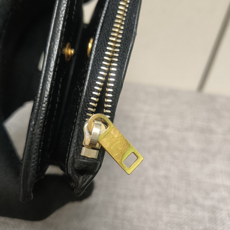 🔥10/3-10/31週年慶🔥【超狂優惠】✨YSL✨SAINT LAURENT （附盒/防塵袋）聖羅蘭 黑金 魚子醬 短夾 皮夾 錢包/二手精品/二手皮夾/保證正品🌳二手樹屋🌳-14