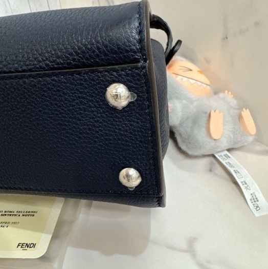 小巴黎二手名牌 真品fendi mini peekaboo 午夜藍 藏藍 膜在 未使用 附件齊全 專櫃16.8萬-19