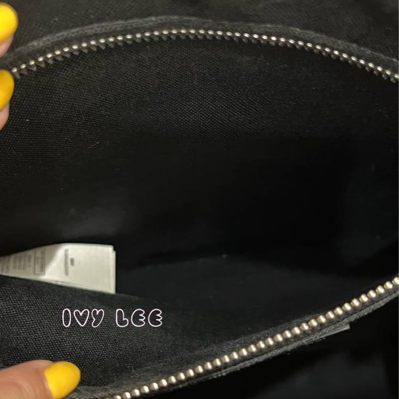 BURBERRY 經典黑色牛皮 滿版LOGO 托特包 男士 斜背包 手提包 正品 二手精品-17