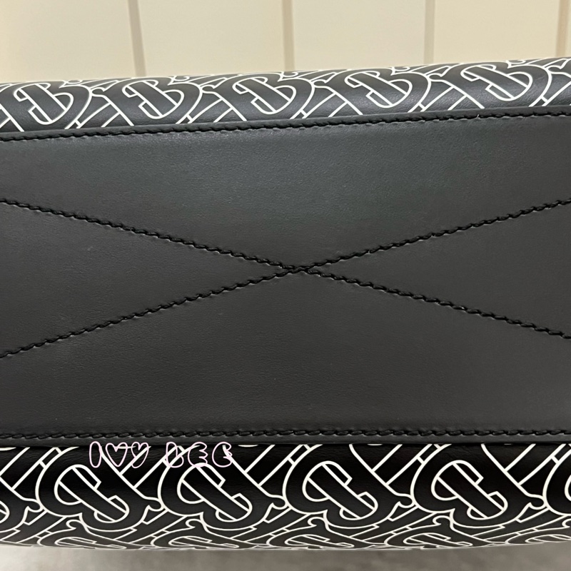 BURBERRY 經典黑色牛皮 滿版LOGO 托特包 男士 斜背包 手提包 正品 二手精品-39