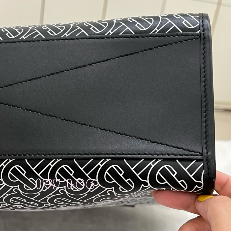 BURBERRY 經典黑色牛皮 滿版LOGO 托特包 男士 斜背包 手提包 正品 二手精品-40