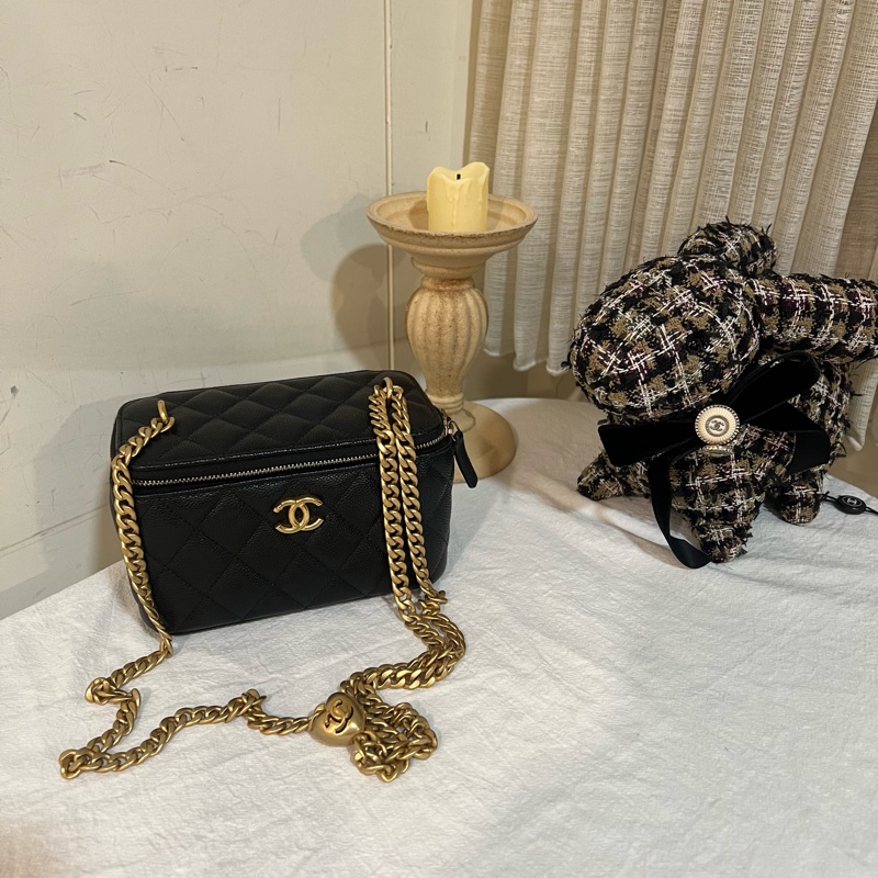 Chanel 23p 愛心調節扣化妝包❤️盒子包-4