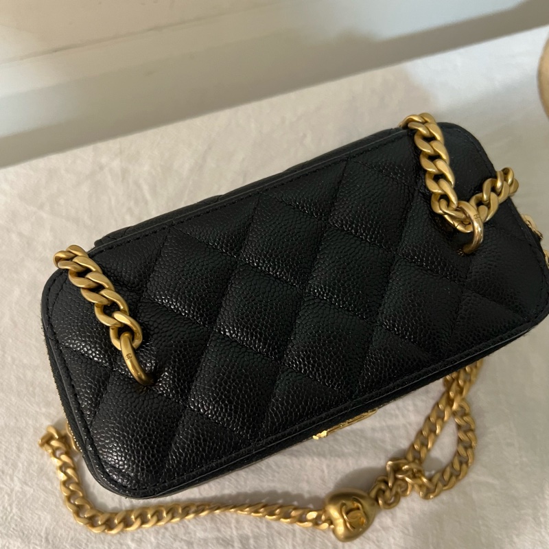 Chanel 23p 愛心調節扣化妝包❤️盒子包-8