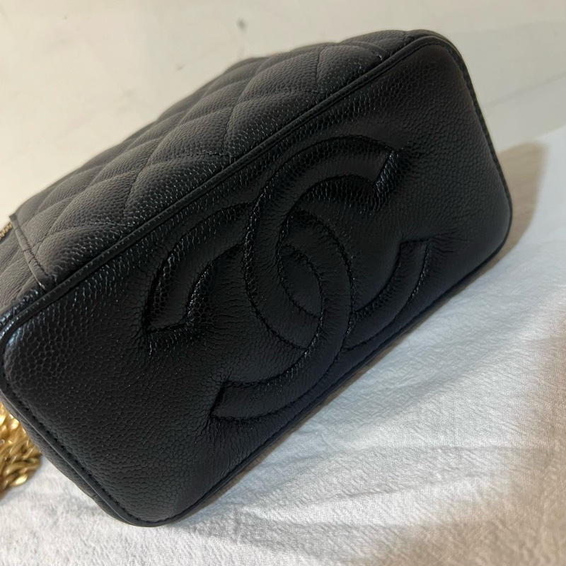 Chanel 23p 愛心調節扣化妝包❤️盒子包-13