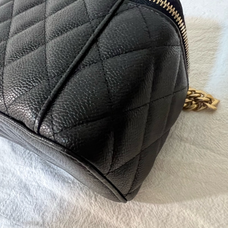 Chanel 23p 愛心調節扣化妝包❤️盒子包-14