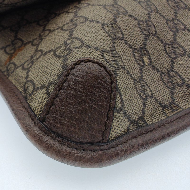 GUCCI古馳 Neo Vintage系列 燙金標誌老花滿印虎頭裝飾條紋肩帶 帆布拼皮 郵差包 腰包斜挎包 小號 男款 烏木色棕色-4