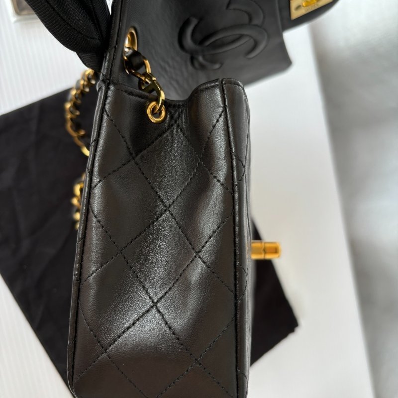 Chanel 黑金羊皮方胖子 尺寸17✖️14 3開卡標齊全有塵袋 整體不錯 四角無磨損 內裡乾淨-5