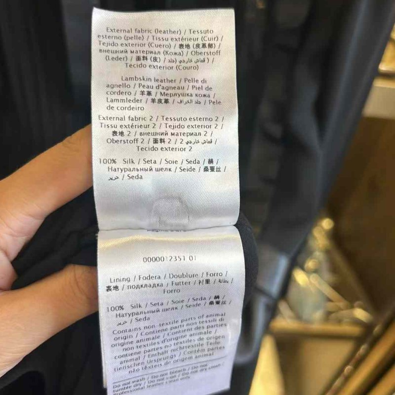 Valentino 連身裙 40號 限量款 羊皮拚桑蠶絲面料 沒洗過清洗一下非常新 原價近40萬 誠可議-4