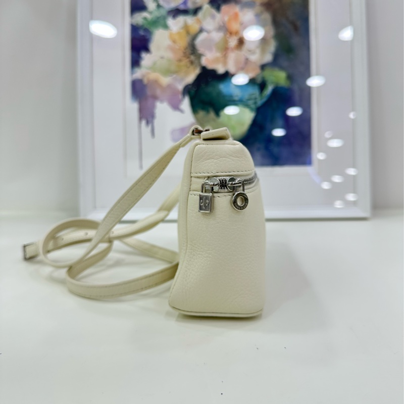 Loro Piana L19奶昔白銀扣手提包-3