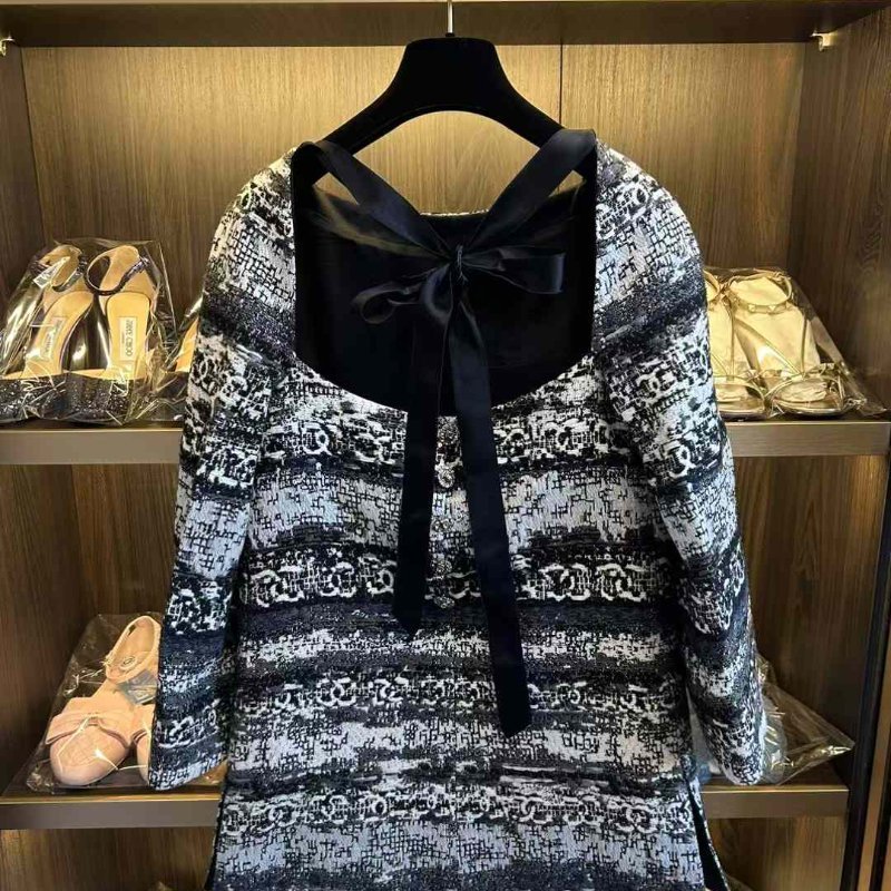 CHANEL 上衣 尺寸34碼 非常新-1