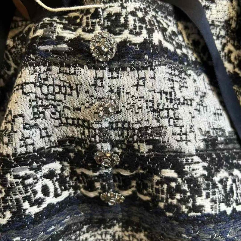 CHANEL 上衣 尺寸34碼 非常新-3