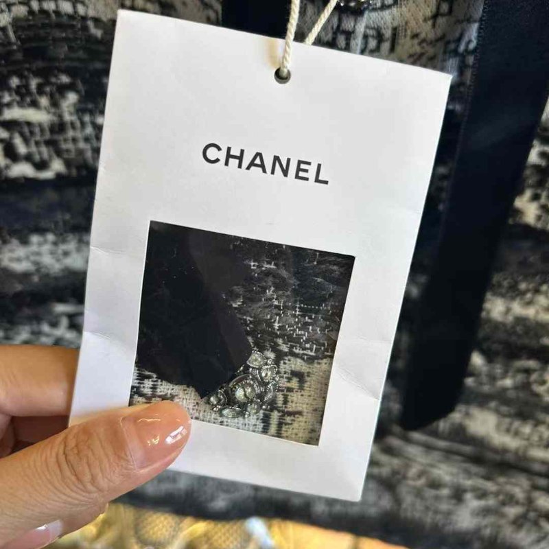 CHANEL 上衣 尺寸34碼 非常新-4