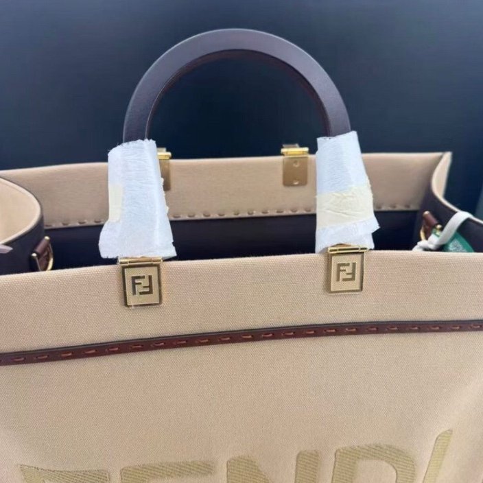 FENDI 托特包 中號 全新-1