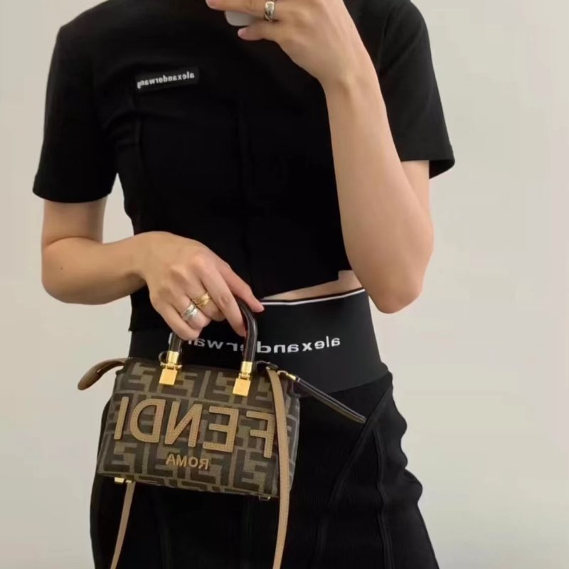 FENDI 波士頓老花手提包 全新-0