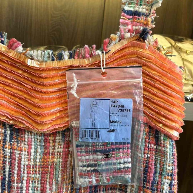 CHANEL 連身裙 36號 非常新 這件有亮片很重工 原價很貴-5