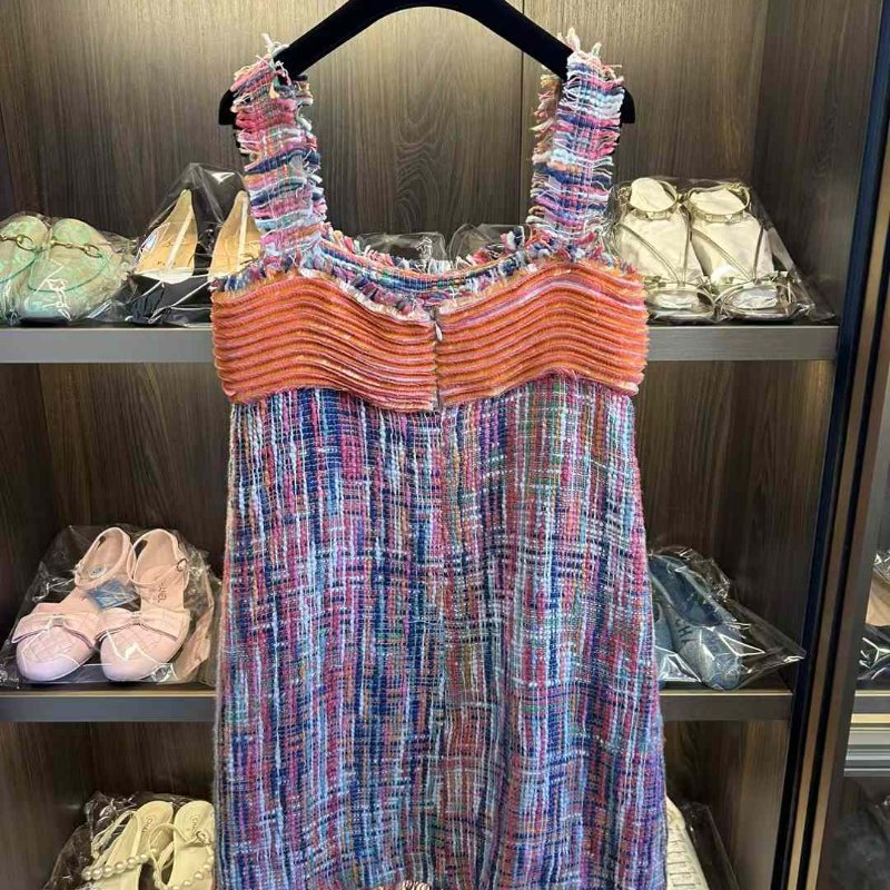 CHANEL 連身裙 36號 非常新 這件有亮片很重工 原價很貴-8