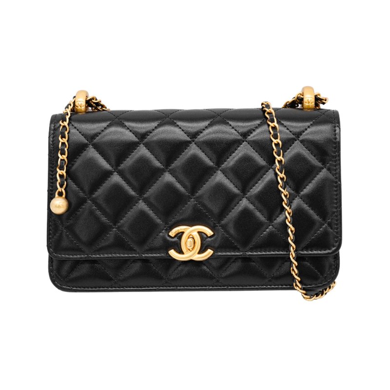 Chanel 油蠟牛皮雙金球Woc斜背包(AP2289-黑)-0