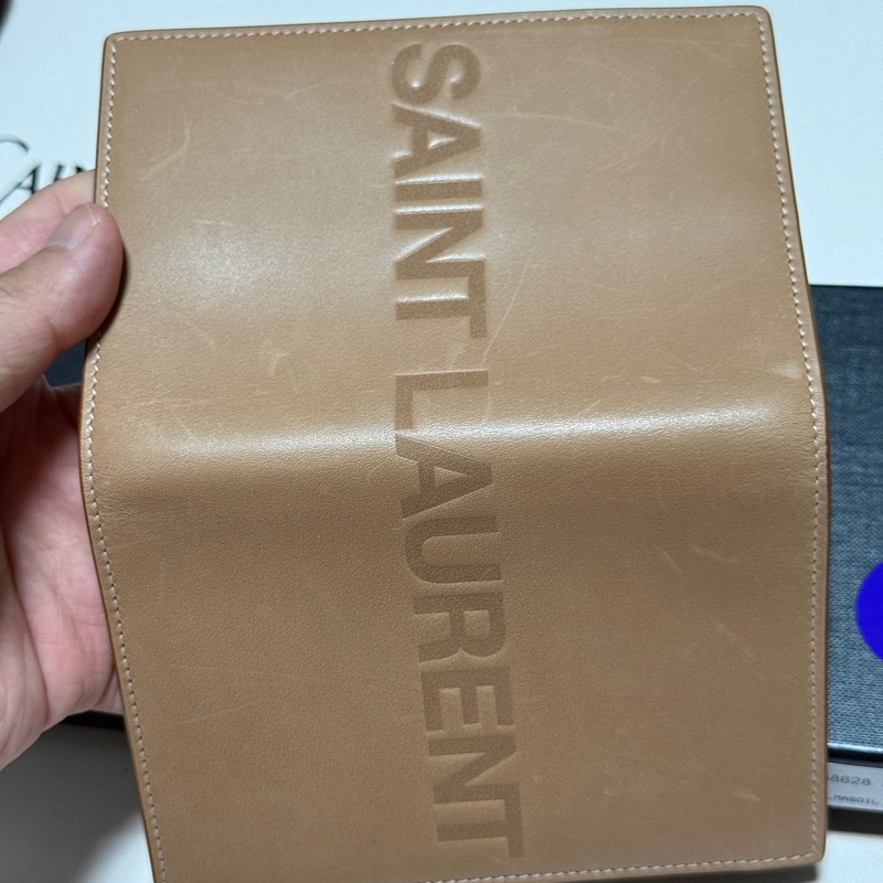 Saint Laurent YSL 植鞣革護照套-2