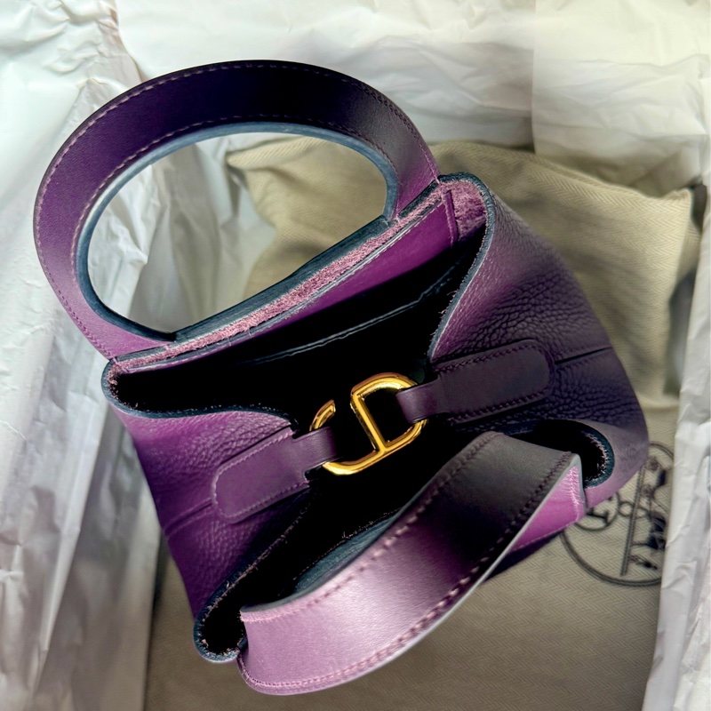 愛馬仕豬鼻子菜籃in the loop 18金釦黑加侖紫-1