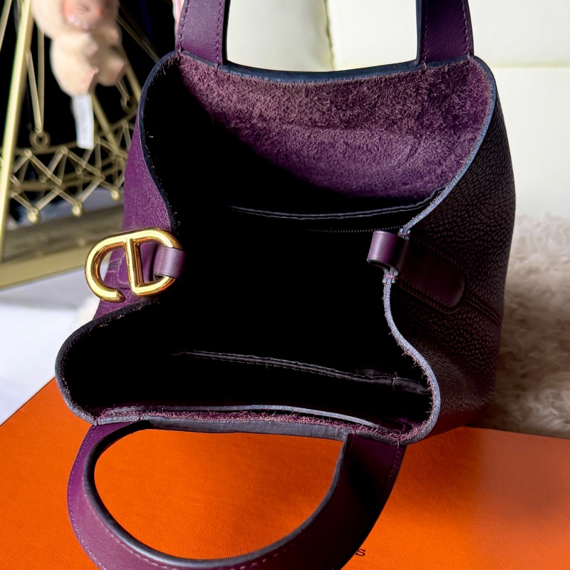 愛馬仕豬鼻子菜籃in the loop 18金釦黑加侖紫-8