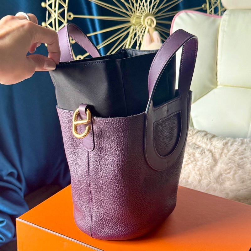 愛馬仕豬鼻子菜籃in the loop 18金釦黑加侖紫-12