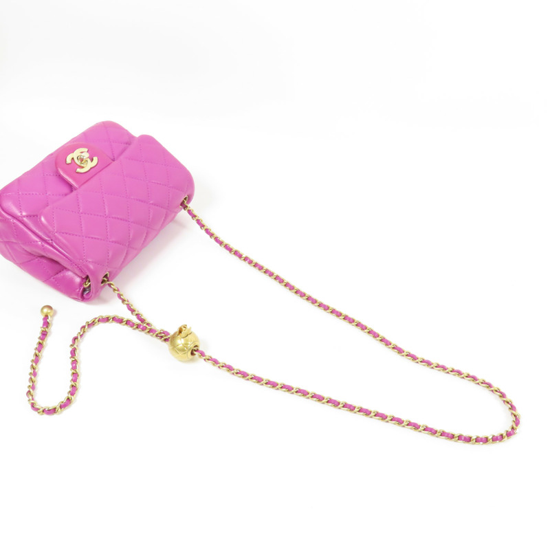 CHANEL 羊皮皮革Mini Flap Bag金扣鏈帶肩背袋-10