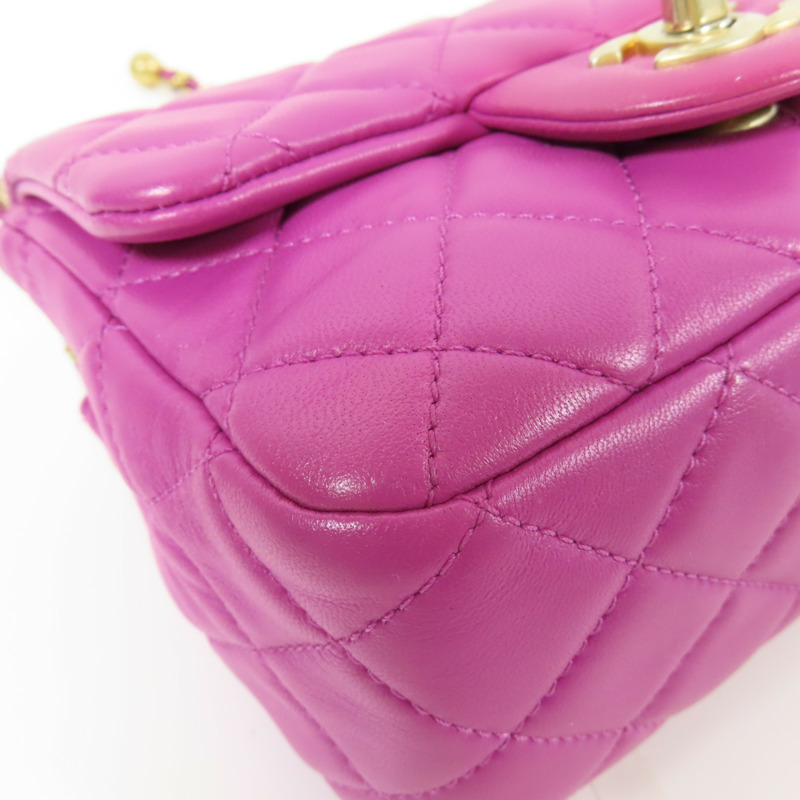 CHANEL 羊皮皮革Mini Flap Bag金扣鏈帶肩背袋-11