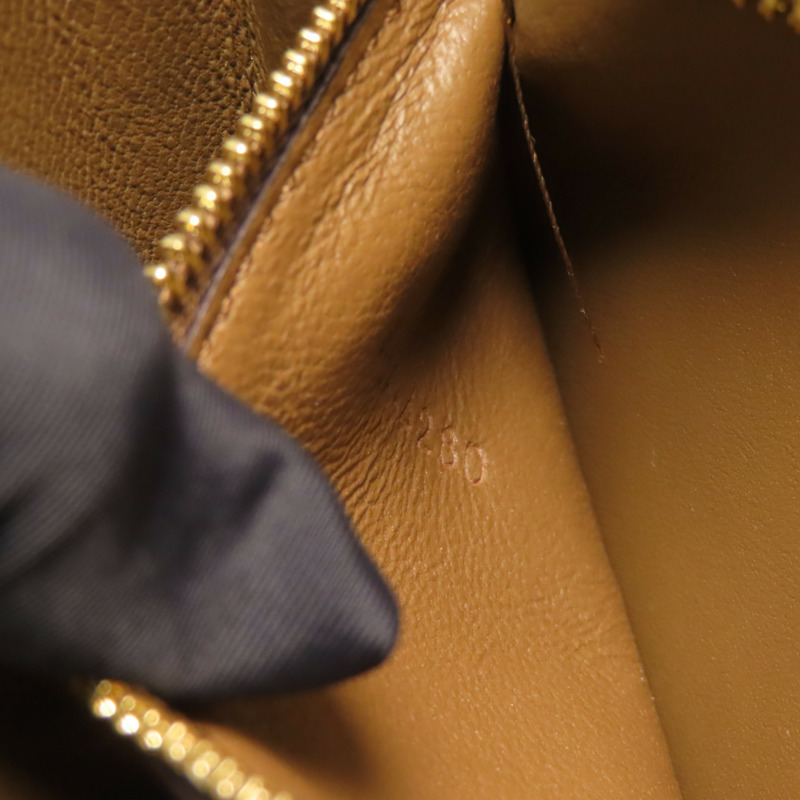 CELINE 牛皮皮革Classic Box金扣肩背袋-7