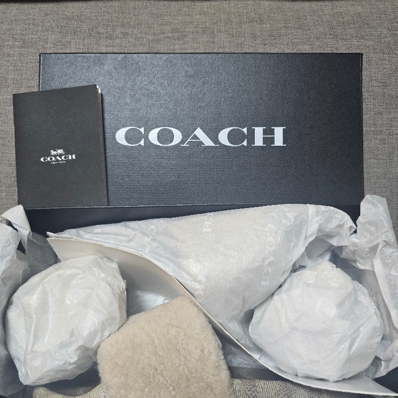 全新Coach拖鞋（US7)-1