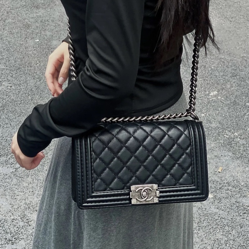 全網最低價🥹Chanel黑銀荔枝牛皮中號leboy斜挎單肩包🖤-1