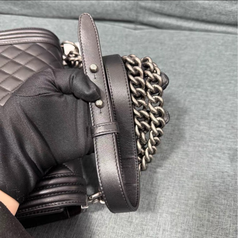 全網最低價🥹Chanel黑銀全皮中號leboy斜挎單肩包🖤-11