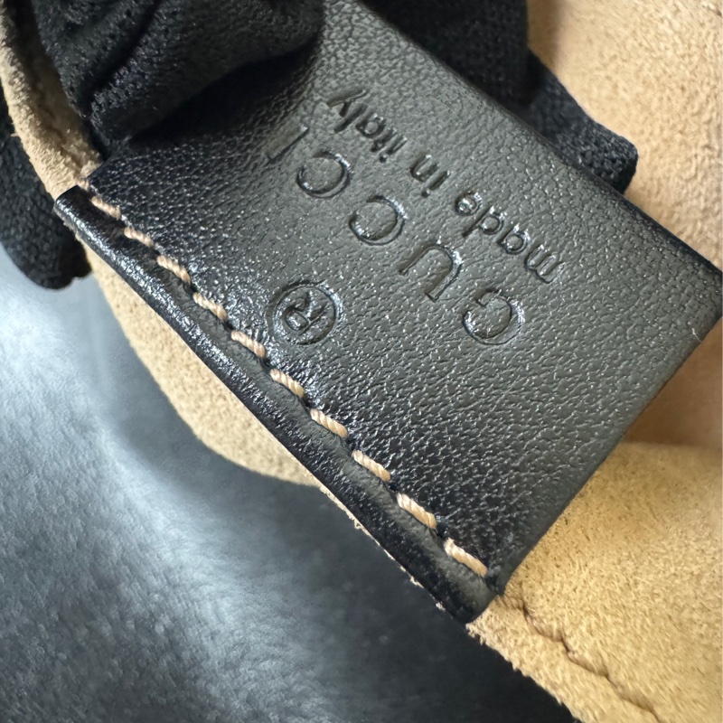 GUCCI Marmont馬夢 牛皮愛心縫線 (小22/黑)肩背 側背包-22